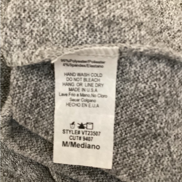 VANILLA BAY LACE SHOULDER RUFFLE BOTTOM TRIM TOP - Picture 6 of 6